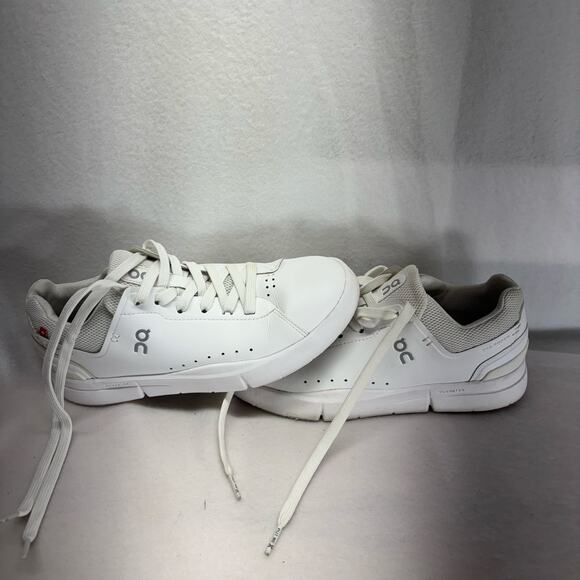 On Clouds Roger Advantage White Leather Sneakers - 7.5 - Picture 4 of 10